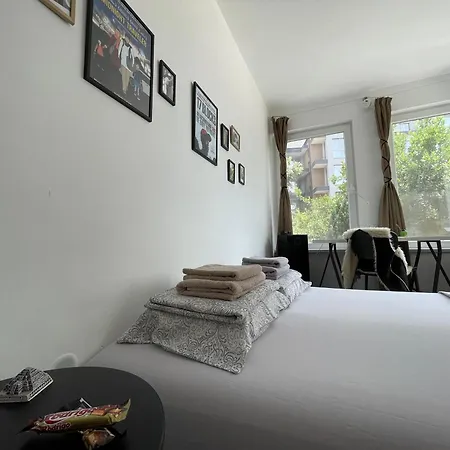 Apartman Modern Flat Near Downtown