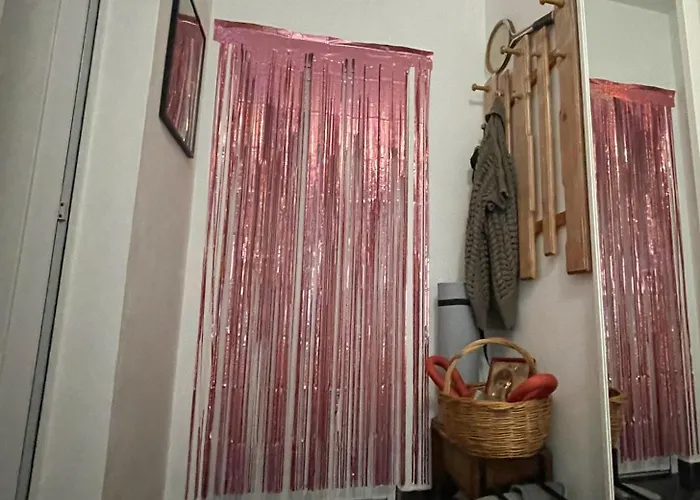 Modern Flat Near Downtown